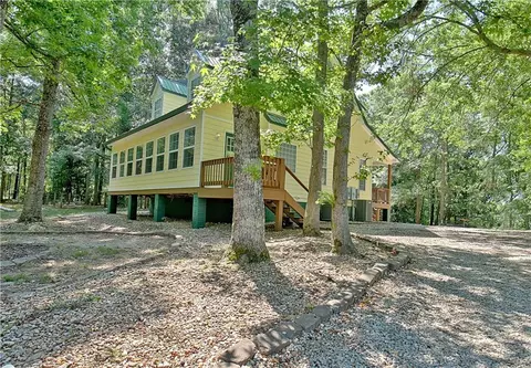 303 Rocky Creek Rd, Hampton, GA 30228