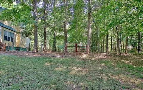 Exterior - 303 Rocky Creek Rd, Hampton, GA 30228 photo 24 of 31