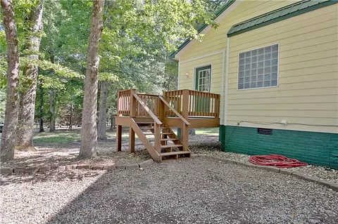 Exterior - 303 Rocky Creek Rd, Hampton, GA 30228 photo 11 of 31