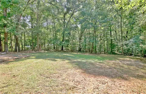Exterior - 303 Rocky Creek Rd, Hampton, GA 30228 photo 22 of 31