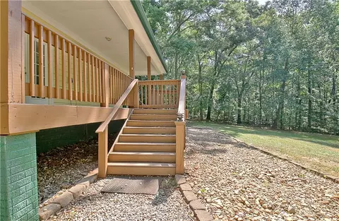 Exterior - 303 Rocky Creek Rd, Hampton, GA 30228 photo 13 of 31