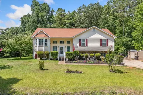 2723 E Paulding Dr, Dallas, GA 30157