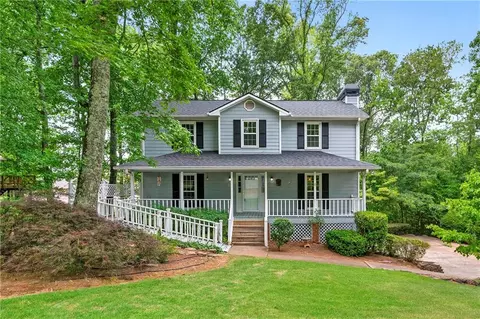 4949 Hawk Ct NE, Marietta, GA 30066