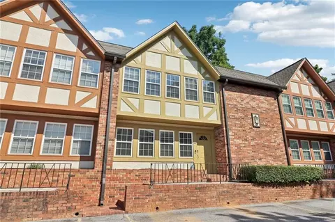 2825 NExpressway Expy NE #P2, Atlanta, GA 30345