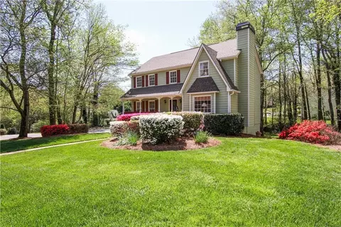 3207 Saddleback Mountain Rd, Marietta, GA 30062 photo 2