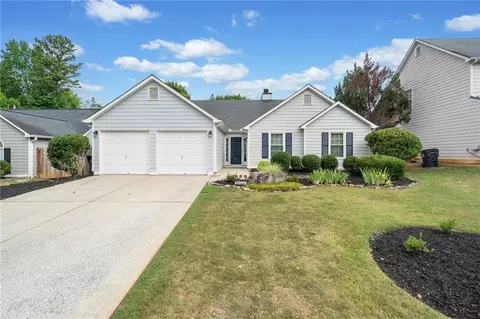 2615 Lake Park Bnd, Acworth, GA 30101