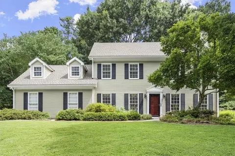 1027 Dogwood Forest Dr NE, Marietta, GA 30068