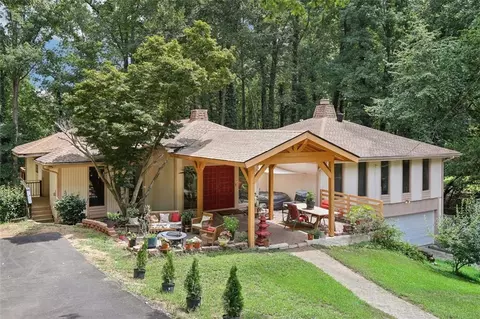 1917 Paces Landing Cir NW, Conyers, GA 30012