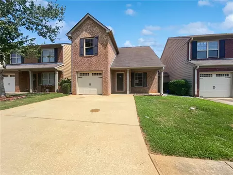 313 Lauren Dr, Fairburn, GA 30213