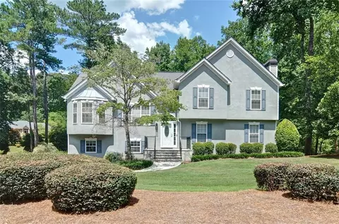 814 Pinehurst Dr, Woodstock, GA 30188
