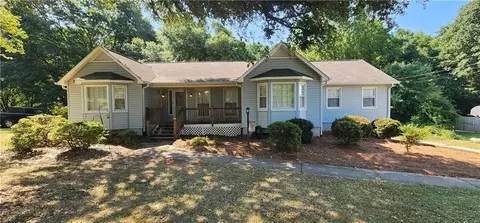 1716 Scholar Dr, Lawrenceville, GA 30044