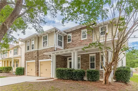 4422 Alysheba Dr, Fairburn, GA 30213 photo 4