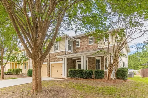 4422 Alysheba Dr, Fairburn, GA 30213 photo 3