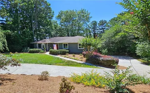 2903 Carrollton Ct, Marietta, GA 30066