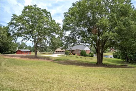 44 Maple Valley Dr, Villa Rica, GA 30180