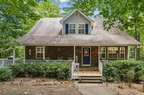1067 Hooper Rd, Cleveland, GA 30528