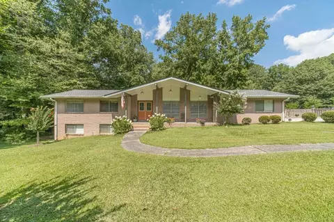 1655 Highpoint Rd, Snellville, GA 30078