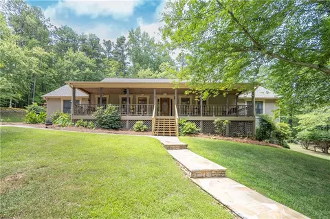 831 Holland Rd, Powder Springs, GA 30127