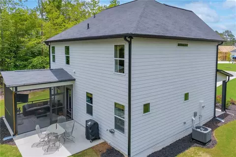 Exterior - 241 Quail Forest Cir, Toccoa, GA 30577 photo 14 of 17