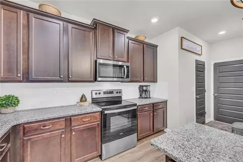 Kitchen - 241 Quail Forest Cir, Toccoa, GA 30577 photo 7 of 7