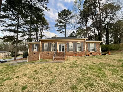 3986 Shady Cir NW, Lilburn, GA 30047