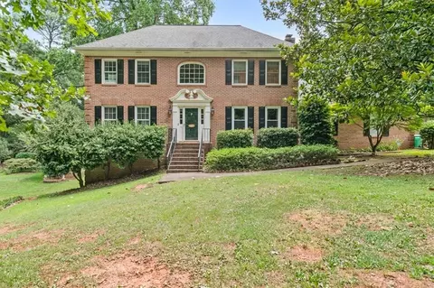 1352 Crooked Tree Ct SW, Lilburn, GA 30047