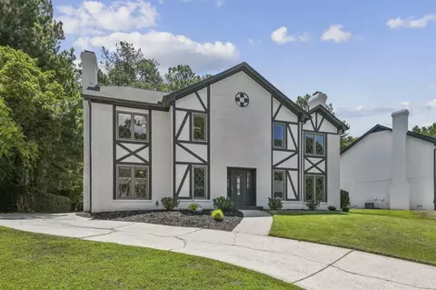120 Hunters Cv, Roswell, GA 30076