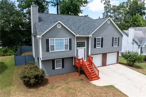 1114 Marina Ln, Acworth, GA 30101