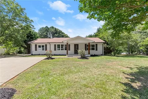 4025 Belvedere Dr, Gainesville, GA 30506