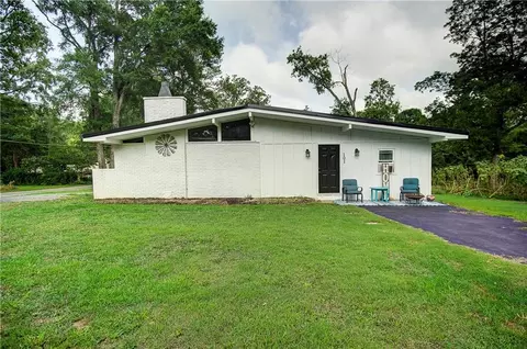 101 N Franklin St, Adairsville, GA 30103