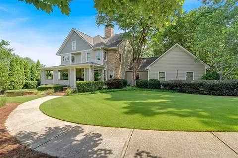 2130 Whittingham Ct, Roswell, GA 30075