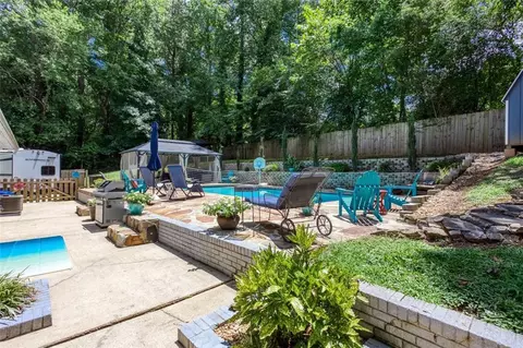 2620 Flintlock Ln SW, Marietta, GA 30008