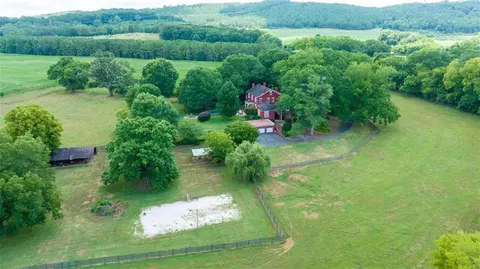 35 Rome Rd, Cave Spring, GA 30124