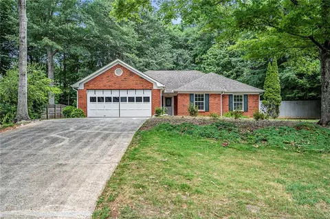 3300 Governors Ct, Duluth, GA 30096