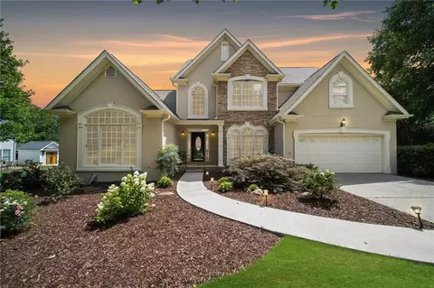 3405 Bridle Ridge Dr, Suwanee, GA 30024