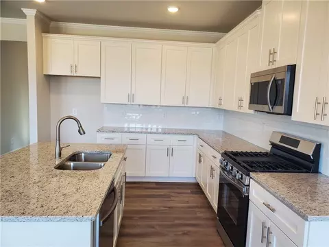 1229 Sunny Valley Ln, Braselton, GA 30517