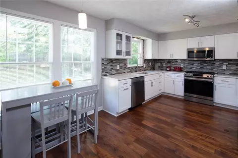 3160 Abbotts Pointe Dr, Duluth, GA 30097 photo 13