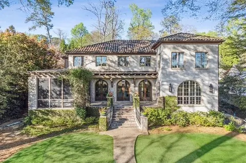 4000 E Brookhaven Dr NE, Atlanta, GA 30319