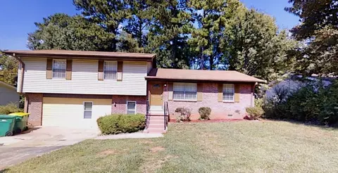 2966 Botany Dr, Jonesboro, GA 30236