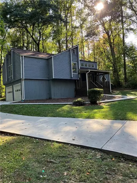 409 Creekside Ln, Woodstock, GA 30188