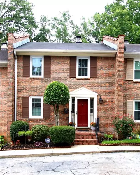 114 Glen Acres Ct, Decatur, GA 30035