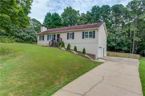 1016 Hillside Dr, Grayson, GA 30017