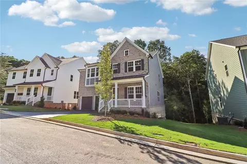 81 E Harbor Dr, Dawsonville, GA 30534