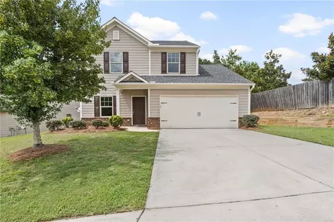 7423 Saint David St, Fairburn, GA 30213