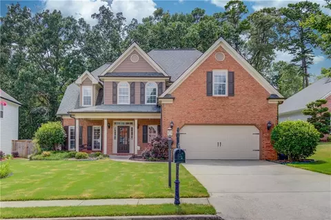 3295 Wellbrook Dr, Loganville, GA 30052