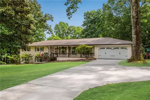 86 Nickajack Rd SE, Mableton, GA 30126