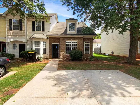 1782 Glen View Way, Hampton, GA 30228