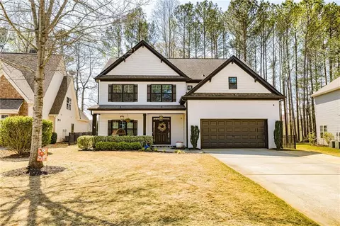 14 Greenview Dr, Newnan, GA 30265