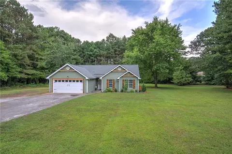 113 Emerald Dr SE, Calhoun, GA 30701