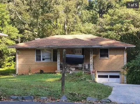 3345 Lake Valley Rd, Atlanta, GA 30331